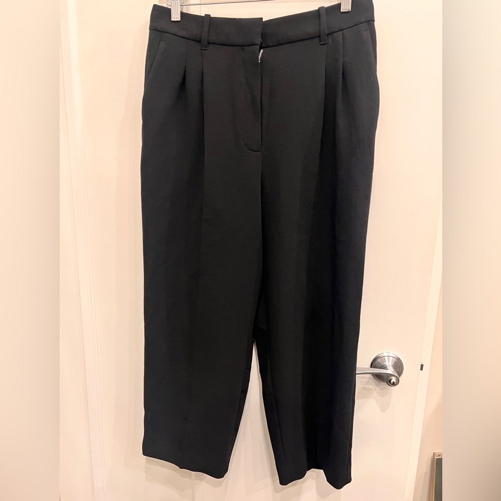 Aritzia Effortless Pants nwt